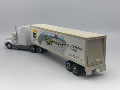 Road Champs Kenworth Tractor Trailer Semi, Ag-Chem Farm Equipment, 1:64, Boxed - Picture 4 of 23
