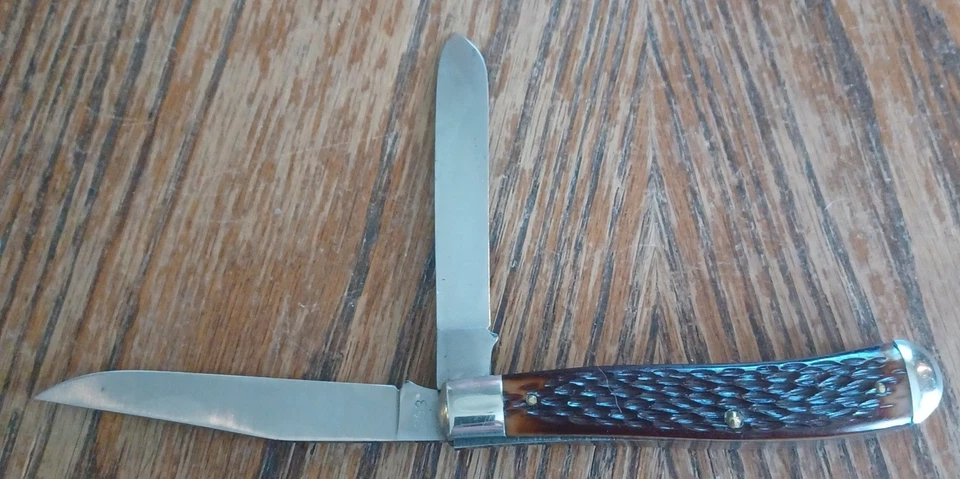 Trampero Schrade Walden 293 3 7/8" Delrin 1095 acero usado Foto 4 de 4