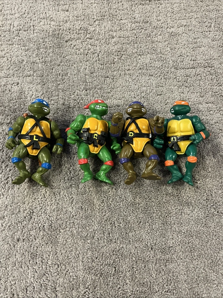 1989 Teenage Mutant Ninja Turtles Party Wagon Van & 7 TMNT Action Figures 1988 - Image 4 of 4