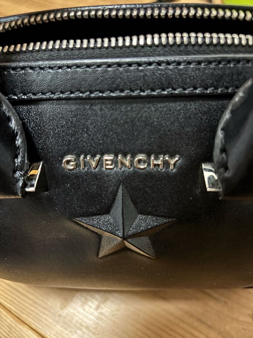 Givenchy black leather handbag thumbnail 6