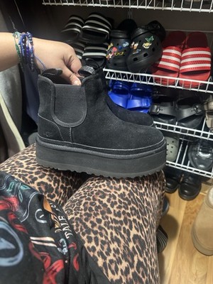 UGG Black Suede Platform Chelsea Ankle Boots Pull Tab Elastic Gore Lined
