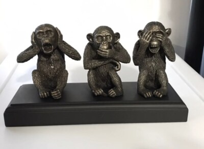 Design Toscano The Hear-No See-No Speak-No Evil Monkeys Statue