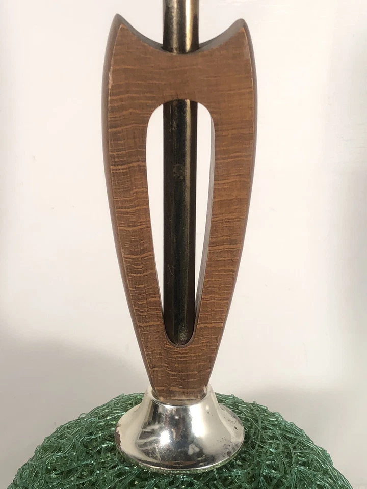 Lámpara de mesa de espagueti verde moderna vintage hilada Lucite mediados de siglo exhibición EE. UU. Foto 3 de 4