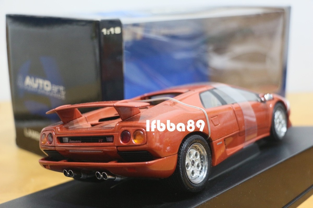 車　ＡＵＴＯ・Ａｒｔ　1/18　Ｌａｍｂｏｒｇｈｉｎｉ　Ｄｉａｂｌｏ　ミニカー GUEST_f477125a-6ab6-49e2-be32-