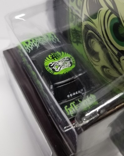 Greenlight 1:64 Hells Dept King Of Customs Datsun Black & Green Version NEW - Picture 6 of 7