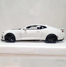 AUTOart Chevrolet Camaro ZL1 Summit White 1/18 Composite Diecast Model Car 71206