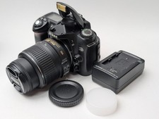 Nikon D50 6.1MP DSLR Camera 18-55mm VR Lens Battery Charger Tested