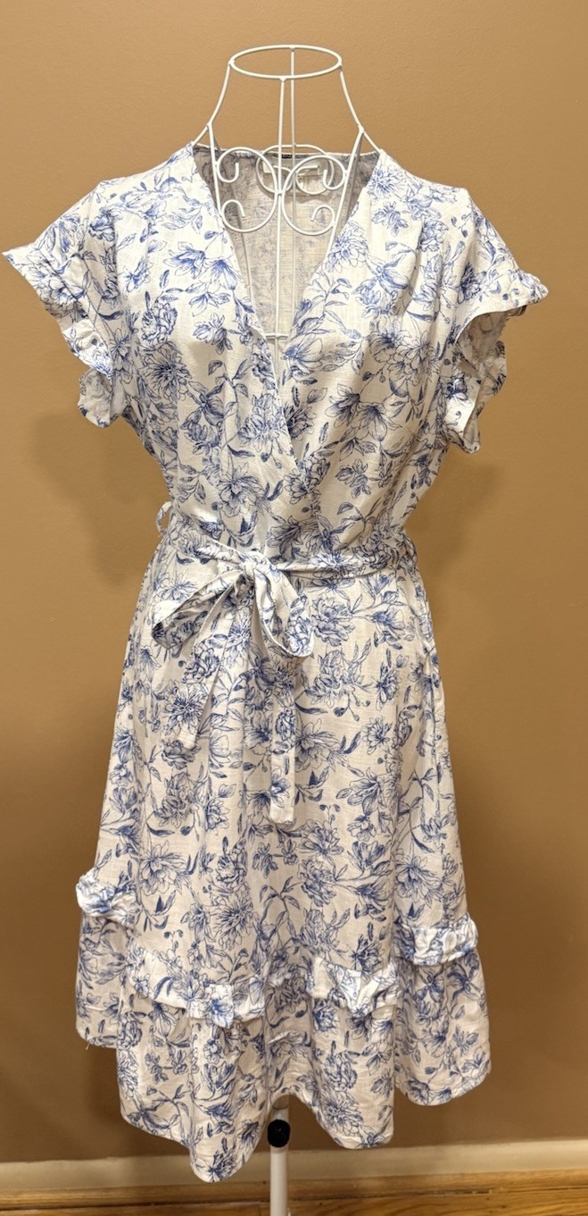 Floral Wrap Dress Women’s L Blue White Belted Ruffle Sleeve Linen Blend Monteau