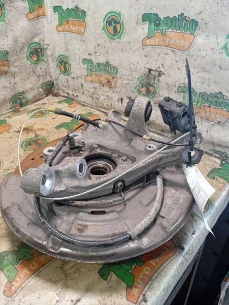 Nudillo/tubo trasero izquierdo del conductor para BMW M2 3608322 16-21 Foto 2 de 4