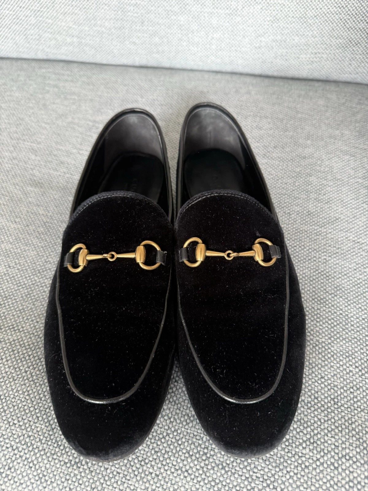 Mocassini Gucci Jordan neri in pelle di velluto a cavallo