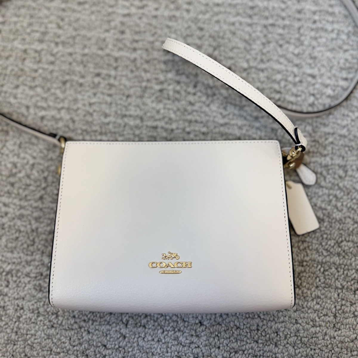 🤍 COACH Slim Crossbody & Clutch Pebble Leather Bag Chalk White