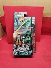 2020 Transformers EARTHRISE War For Cybertron Trilogy M Patrol Bombshock & Growl