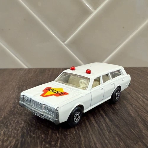 Vintage Lesney Matchbox Superfast 1971 #55 - Mercury Police Car Wagon (L55)