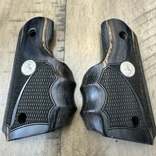 Altamont 1911 Colt Compact/Officer Finger Groove Grips silver Medallions USA 120