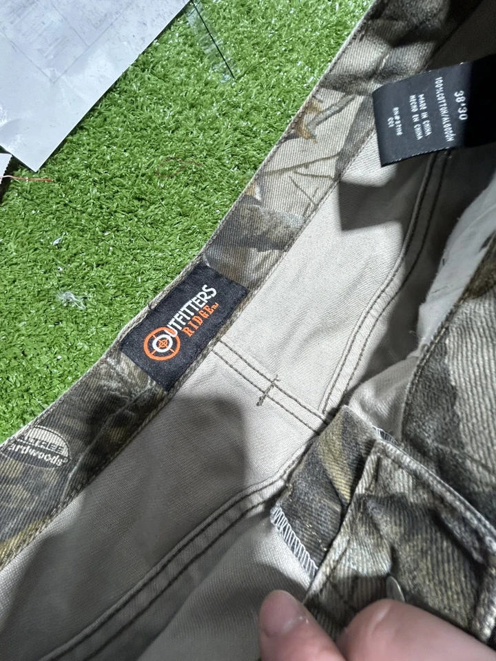 Outfitters Ridge Realtree Hardwoods Print Camo Denim Pants 38x30 Double Knee - Image 4 of 4