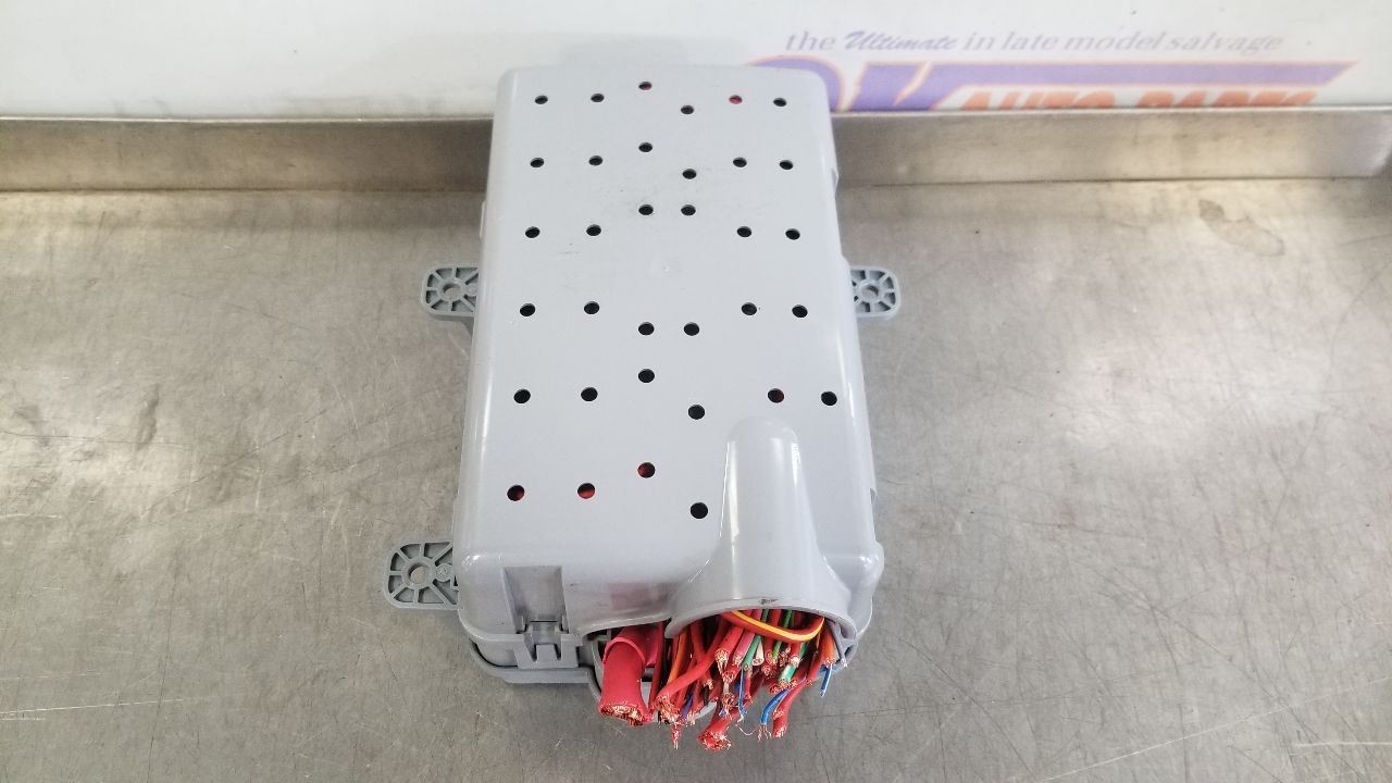 23 2023 MASERATI GRECALE CABIN FUSE BOX 