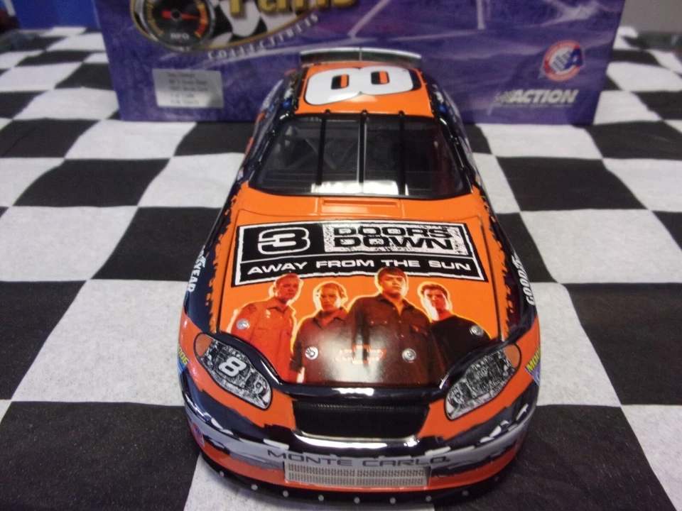 Tony Stewart #8 3 Doors Down 2003 Monte Carlo 1:24 NASCAR 104415 COLOR CROMO - Immagine 3 di 4