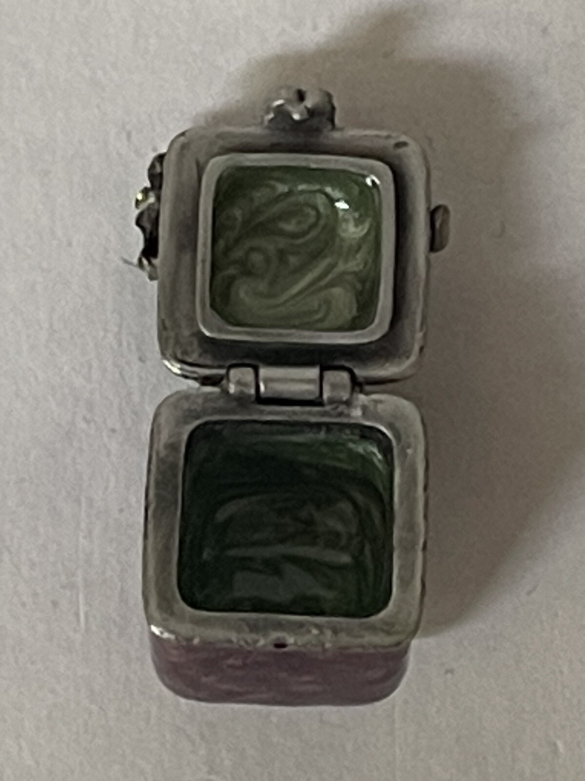 Picture 4 of 5