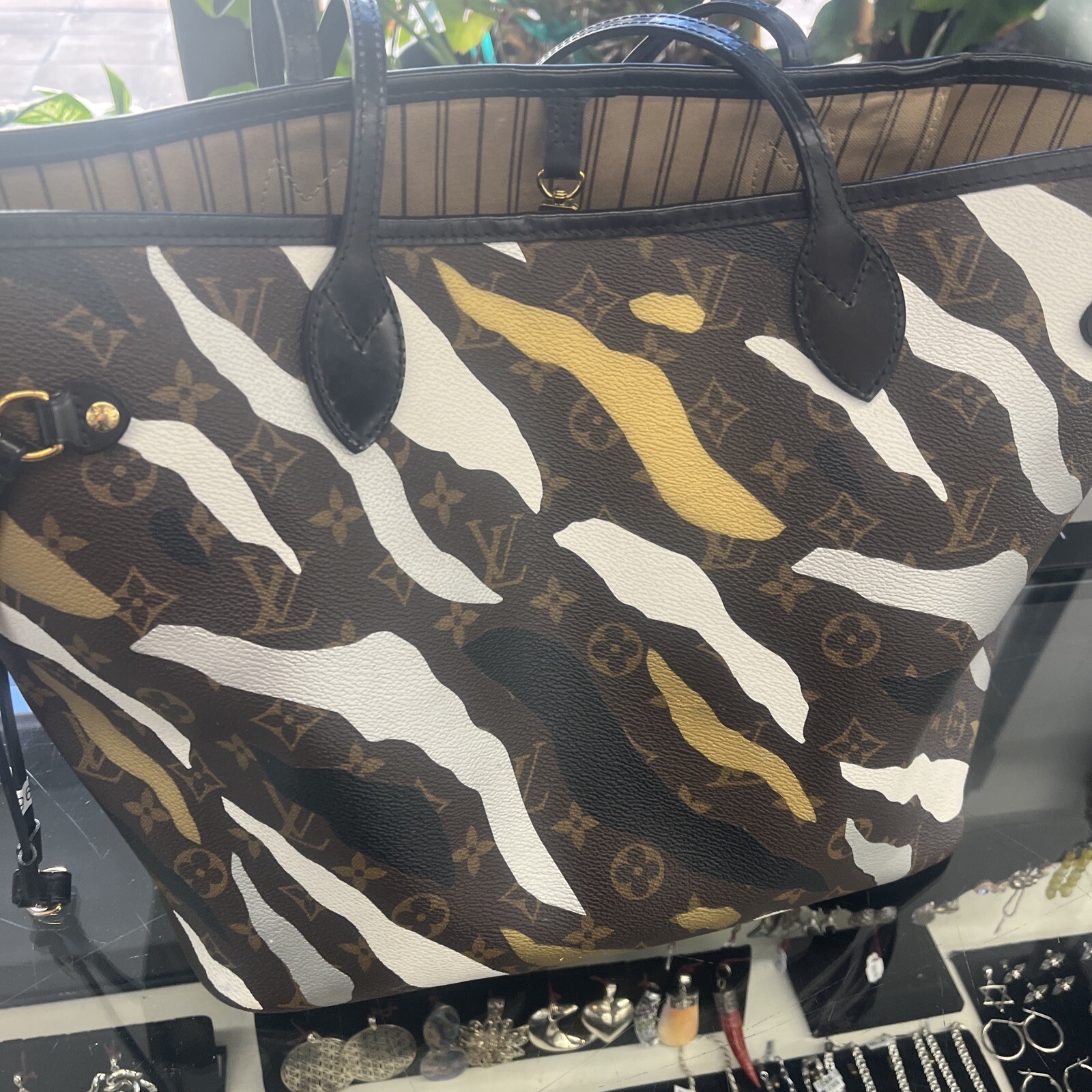 Louis Vuitton x LOL Neverfull MM Tote Bag Monogram Camouflage image 2