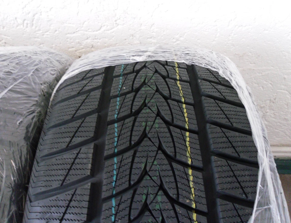 4St.Winterreifen Minerva 255/40 R20 101V NEU Kostenloser Versand - Bild 3 von 3