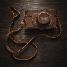 Leica 35mm Rangefinder Film Camera Body Manual Focus w/ Leather Case