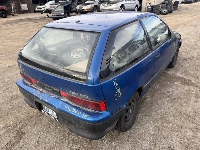 Distributor 3 Cylinder Fits 89-95 FIREFLY 1374411 - Image 3 of 4