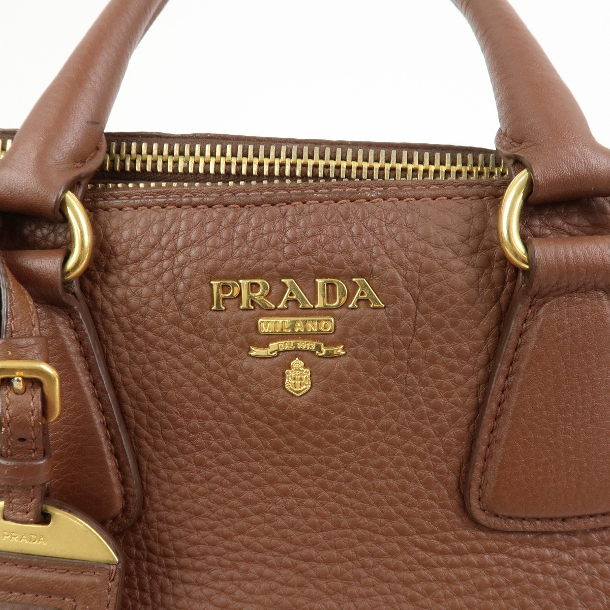 00s PRADA SABBIA＋N LEATHER LOGO TOTE BAG Buy Prada Beige Leather Logo Embossed Zip Tote Online