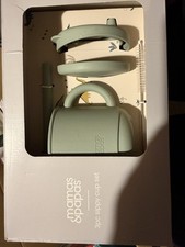 Mamas and Papas 3 Piece Sippy Cup Set New In Box - Kiwi Green