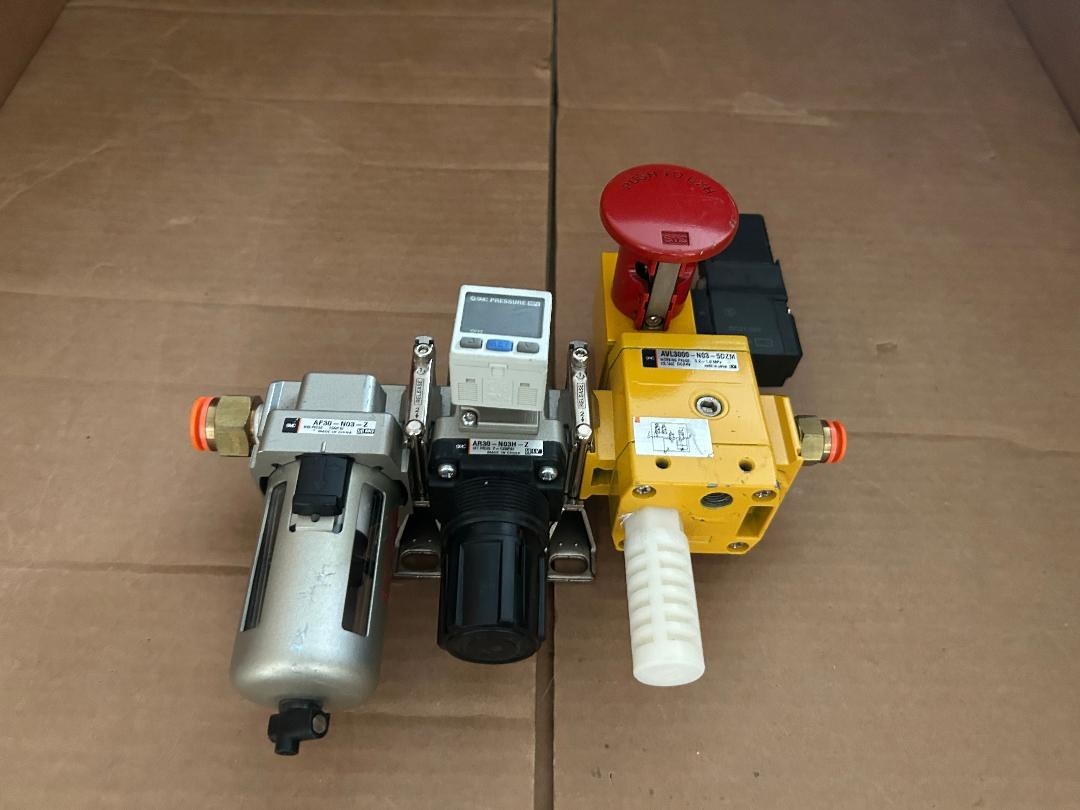 SMC AF30-N03-Z AR30-N03H-Z AVL3000-N03-50ZM SE30-TI-65 AIR REGULATOR