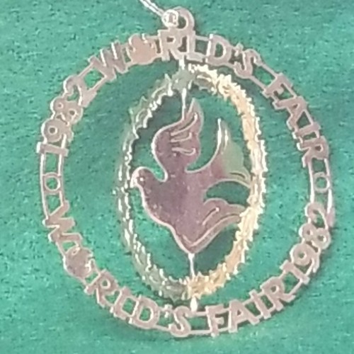 (3) 24k Gold and Brass Christmas Ornaments Cats Prince Edward Island WORLD FAIR - Picture 7 of 9