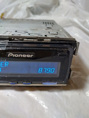 Pioneer DEH P5000UB CD Player needs wire harness faceplate held on