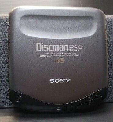Sony D-235 Discman Portable CD Player Compact ESP w/ Pouch