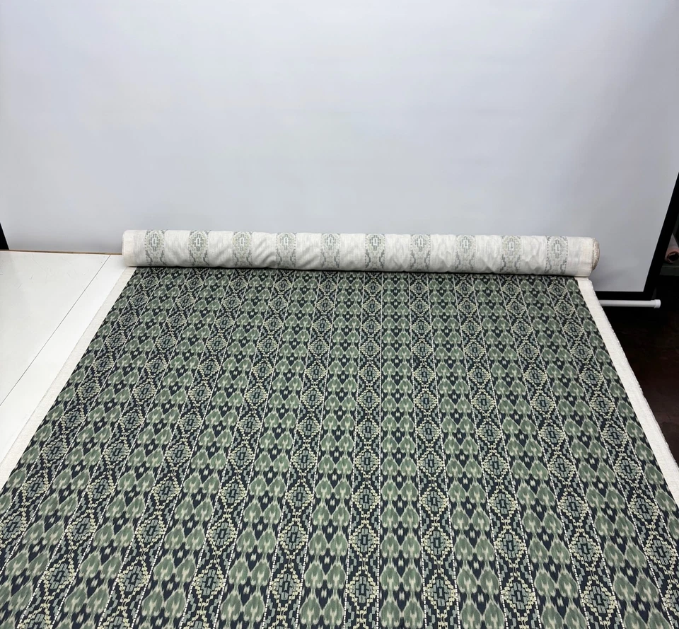 TELA MULTIUSO BORDADA IKAT AZUL VERDE AZIZA DISEÑOS BALARD POR YARDA 54"W Foto 2 de 4