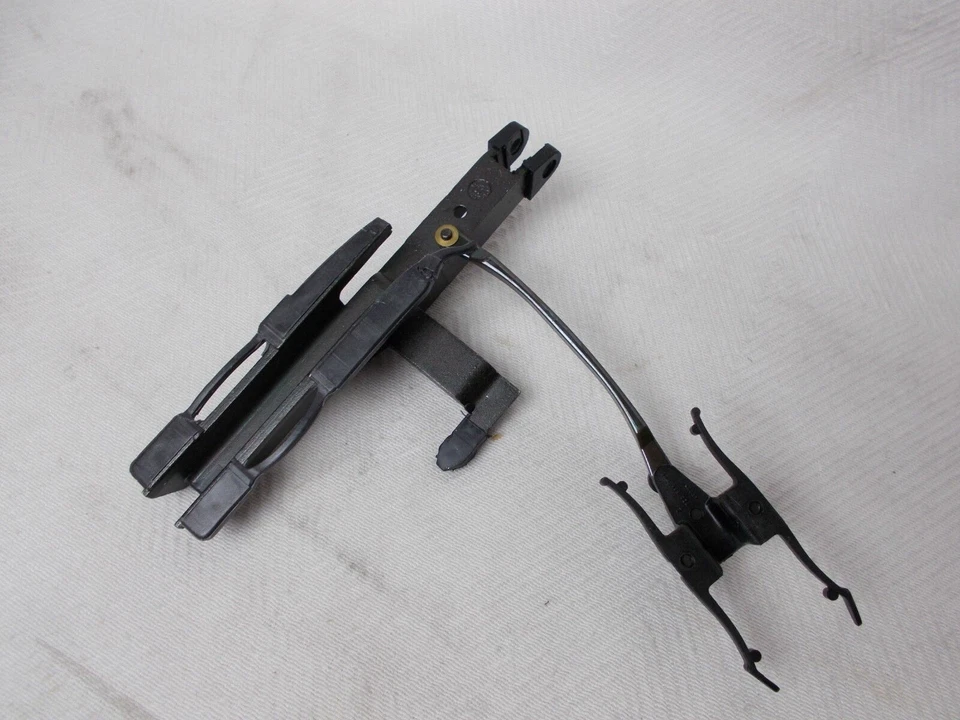 Se adapta a; guía de cable de tracción de techo corredizo Volkswagen lado derecho 1HM 877 604 Foto 3 de 4