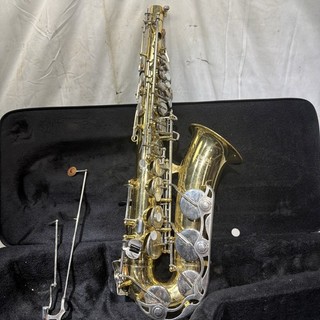 Saxofón alto Yamaha YAS 23. (serie#: T 35931)