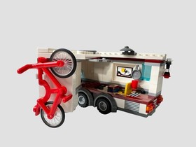 LEGO City 4435 Car & Caravan 2012 Retired Complete w/ Minifigs Manual