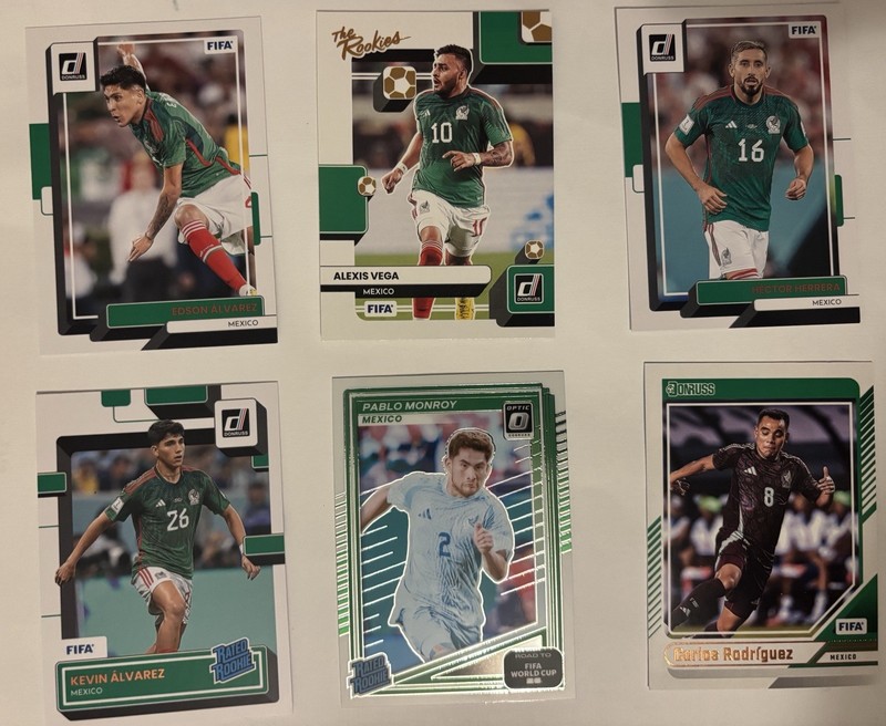 Mexico National Soccer Team Base, Parallels, Etc 9 Card Lot