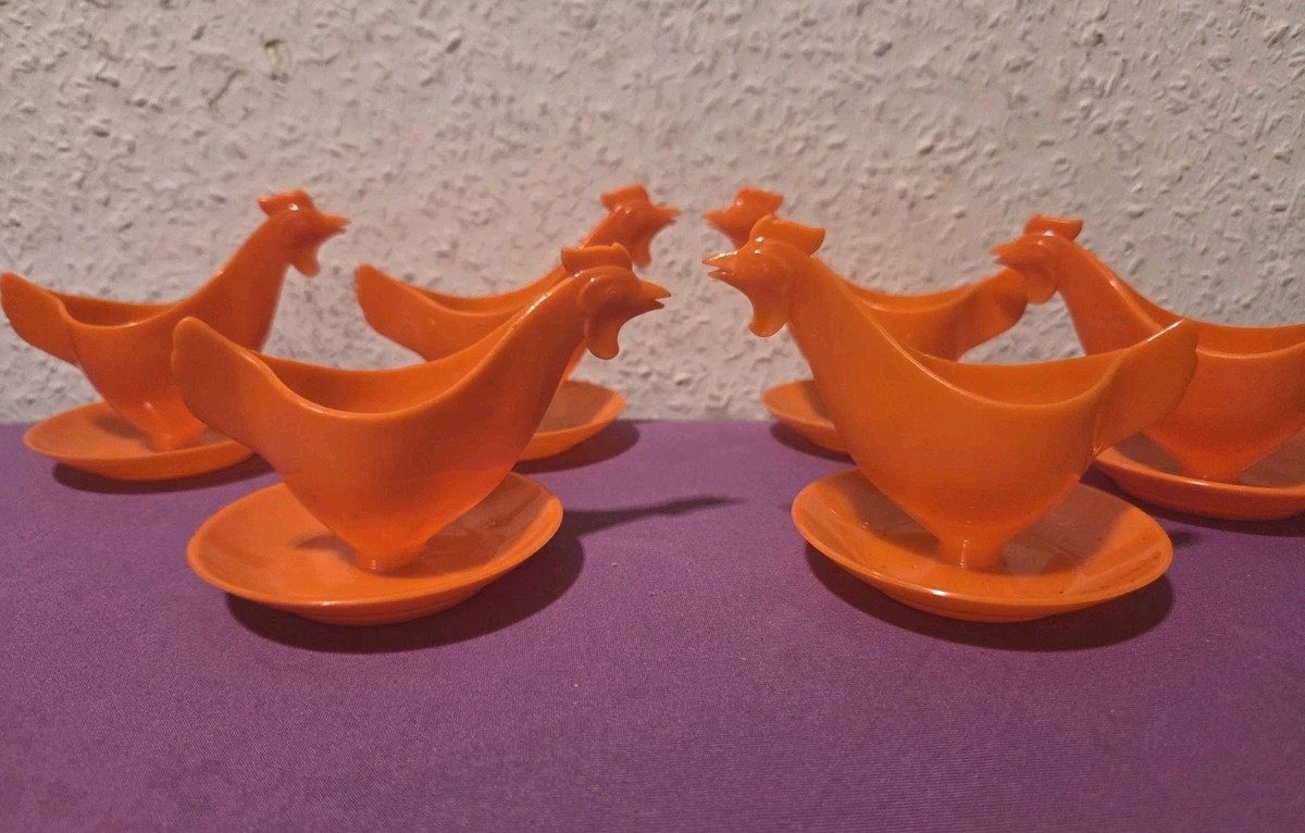 Original DDR - 6 x EIERBECHER -HUHN- Sonja Plastik