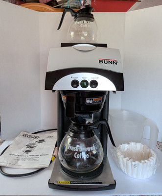Bunn 392 Pourover Coffee Maker Silver Black  37800.0105