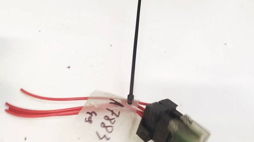 Volkswagen Passat 1996 Fuses 161937555, Genuine #2689541-14