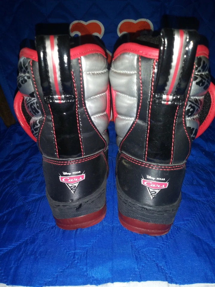 Disney Pixar Cars 2 Botas de Nieve de Invierno Iluminadas Niño Pequeño Talla 5 Negro Rojo Foto 4 de 4
