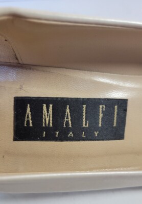 Amalfi Made in Italy 8-1/2 Off White Leather 2.5