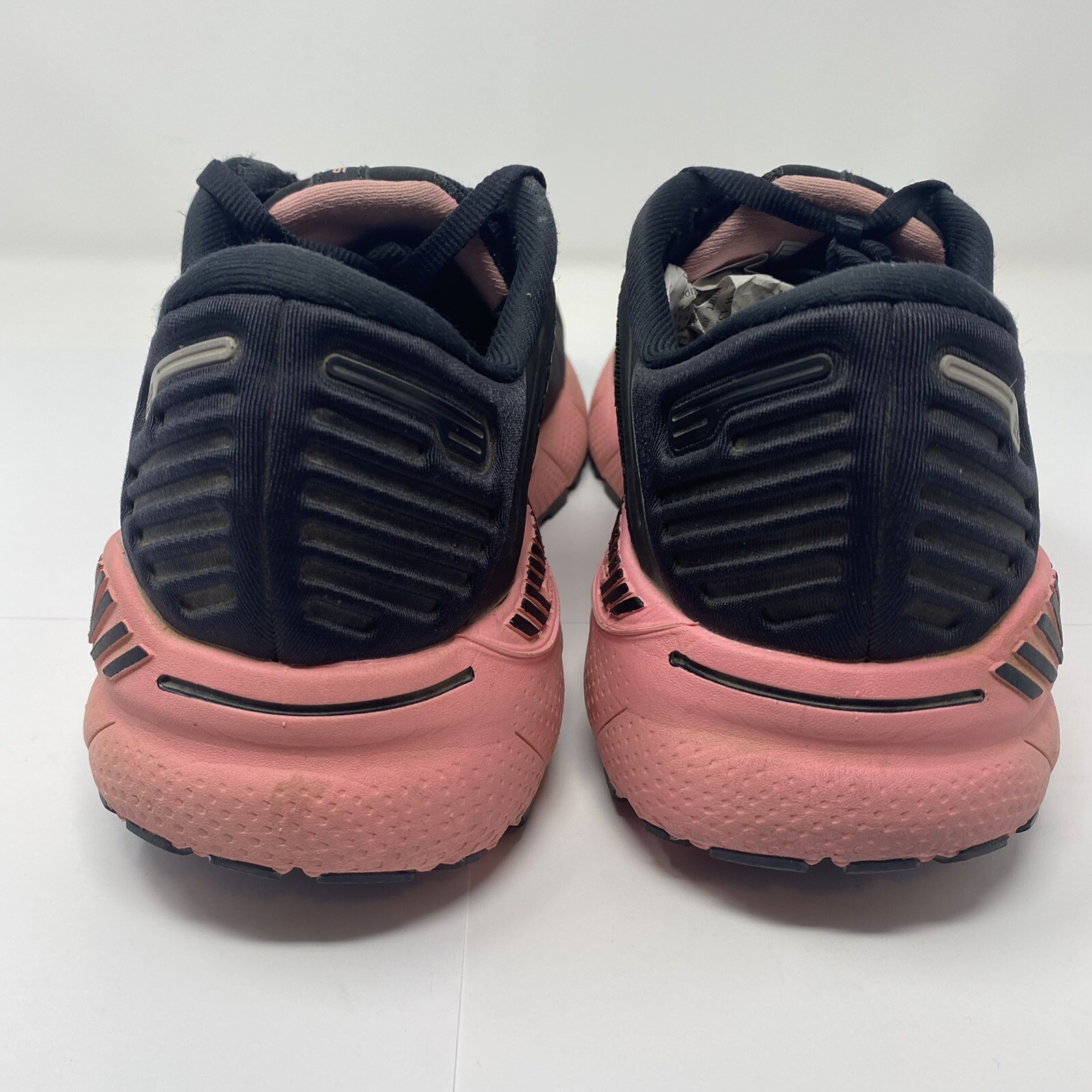 Brooks Adrenaline GTS 22 Womens Size 10 Running Shoes Black Dianthus