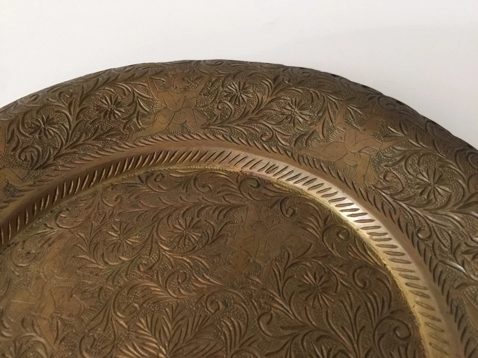 Vintage India Detail Hand Engraved Brass Plate, 9 1/2" Diameter - Image 2 of 4