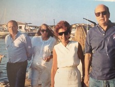 FOTO CARTOLINA BERLUSCONI CRAXI E MOGLI - PORTOROTONDO 1991
