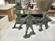 Vintage Set Of 3 Large Green Army Soldiers By Tim-mee Toys. Montgomery, IL USA 