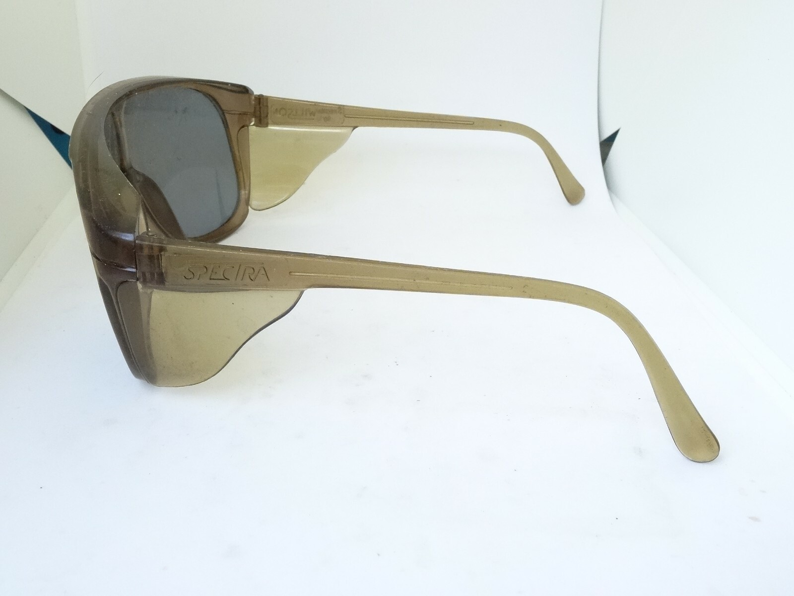 Vintage Spectra Sunglasses with Side Protectors 145MM Gem