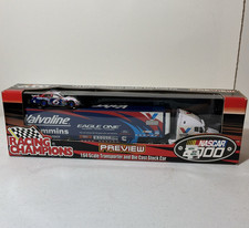 Racing Champions Mark Martin 6 Valvoline Ford 1:64 NASCAR 2000 Transporter Set