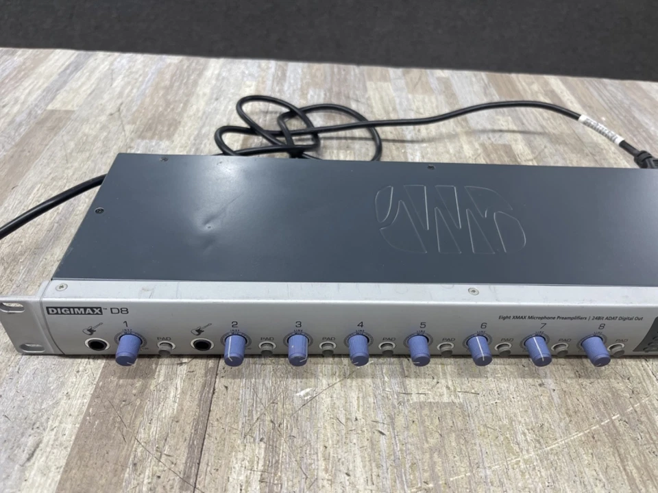 PreSonus DigiMax D8 8 Channel 24 Bit Resolution Microphone Preamp - Image 2 of 4