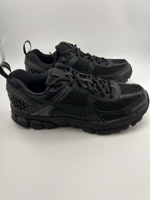 Nike Vomero 5 Triple Black Noir HF6998 001 Size 5 Youth / 6.5